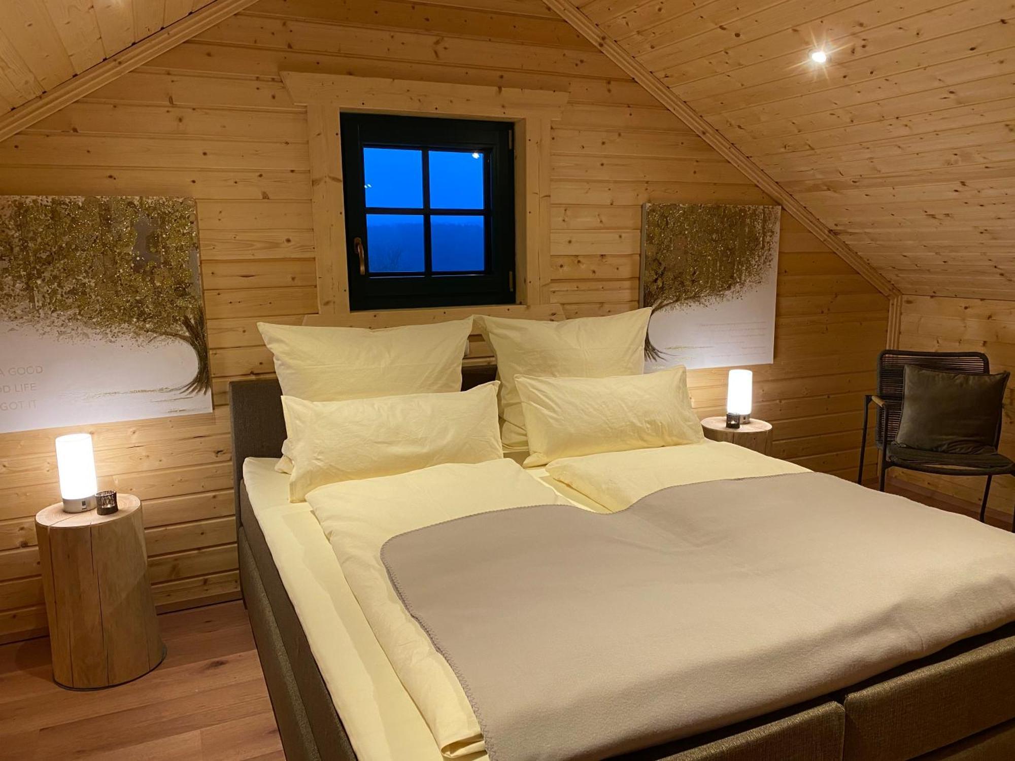 Holzhaus Onkel Fritz Mit Sauna Und Whirlwanne Esch  Екстер'єр фото