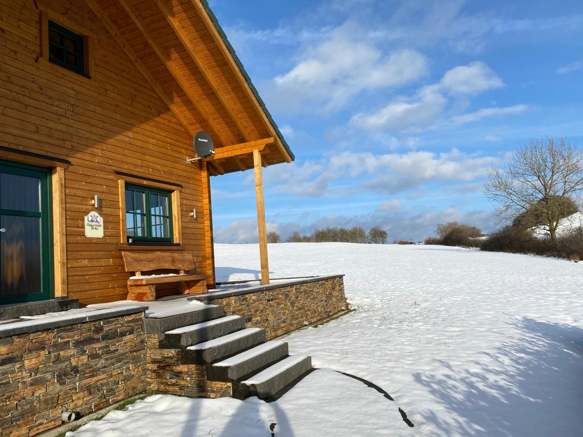 Holzhaus Onkel Fritz Mit Sauna Und Whirlwanne Esch  Екстер'єр фото